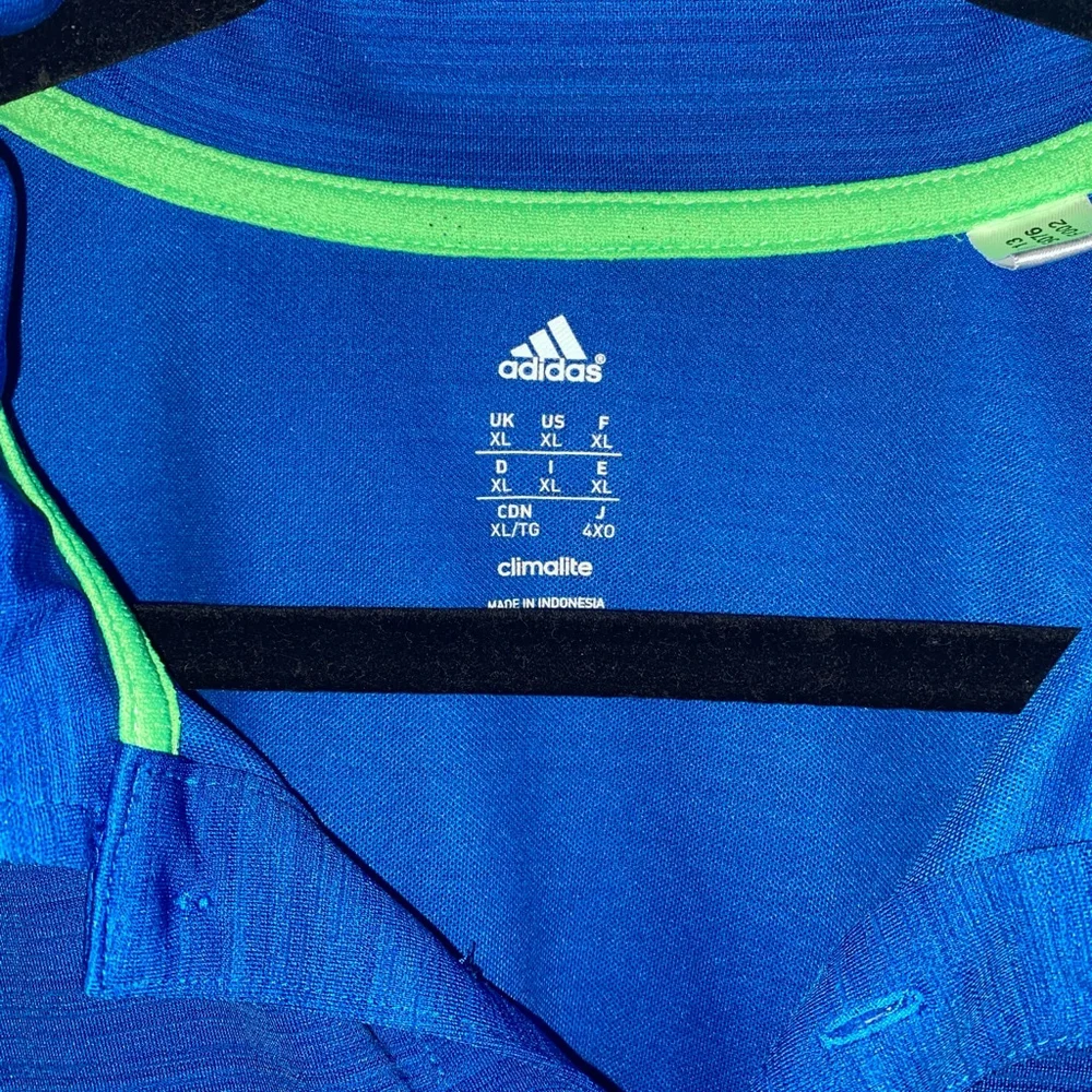 Men's Adidas Polo Golf Shirt Blue with Green Logo Climalite Material Size XL